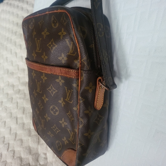 Louis Vuitton Louis Vuitton Monogram Danube Mm Bag - Picture 5 of 12